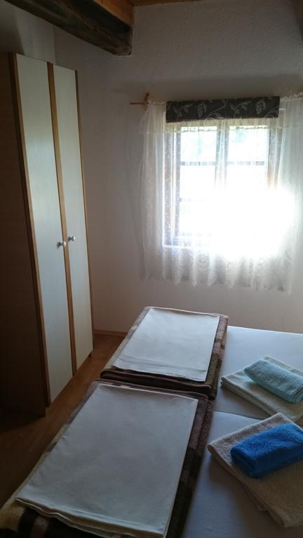 Rustic Home Mia Duga Resa Pokoj fotografie